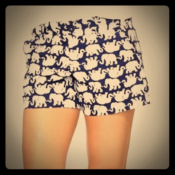 Lilly Pulitzer Pants - Lilly Pulitzer: The Callahan Short 🐘